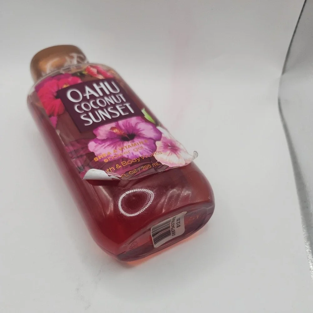 Bath & Body Works Oahu Coconut Sunset Vitamin E + Shea Shower Gel 10 fl oz